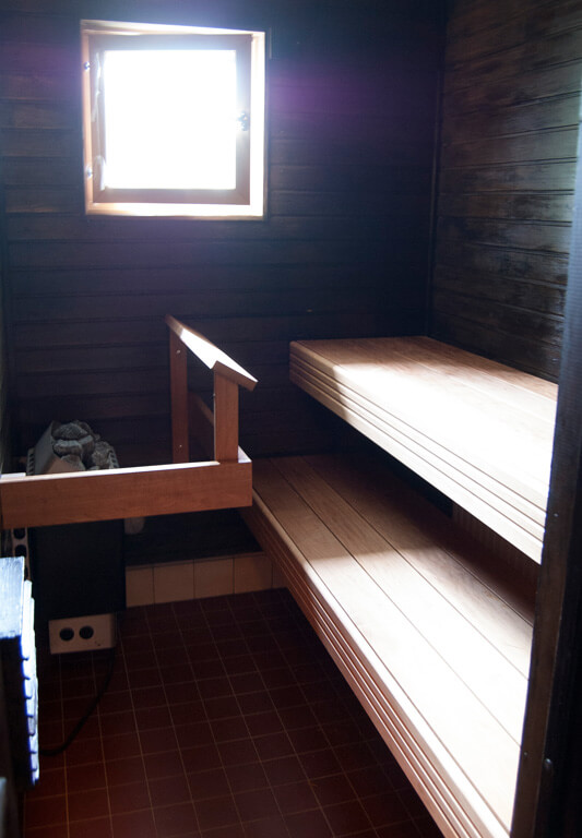 Sauna bench